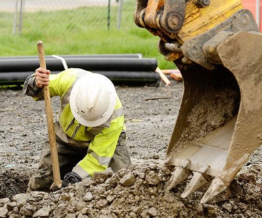 Земляные работы в Череповце и  Вологодской области