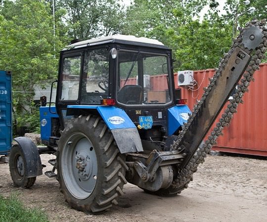 Траншеекопатель в аренду в Череповце и  Вологодской области